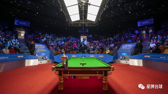 在宣布这个 在宣布这个