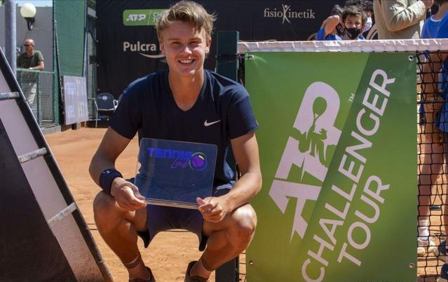 进行长达十 进行长达十