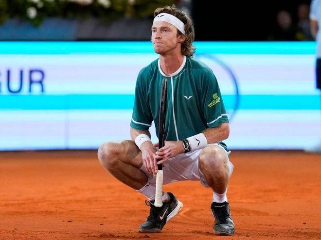 [NBA]约翰逊28分 篮网主场击退老鹰.