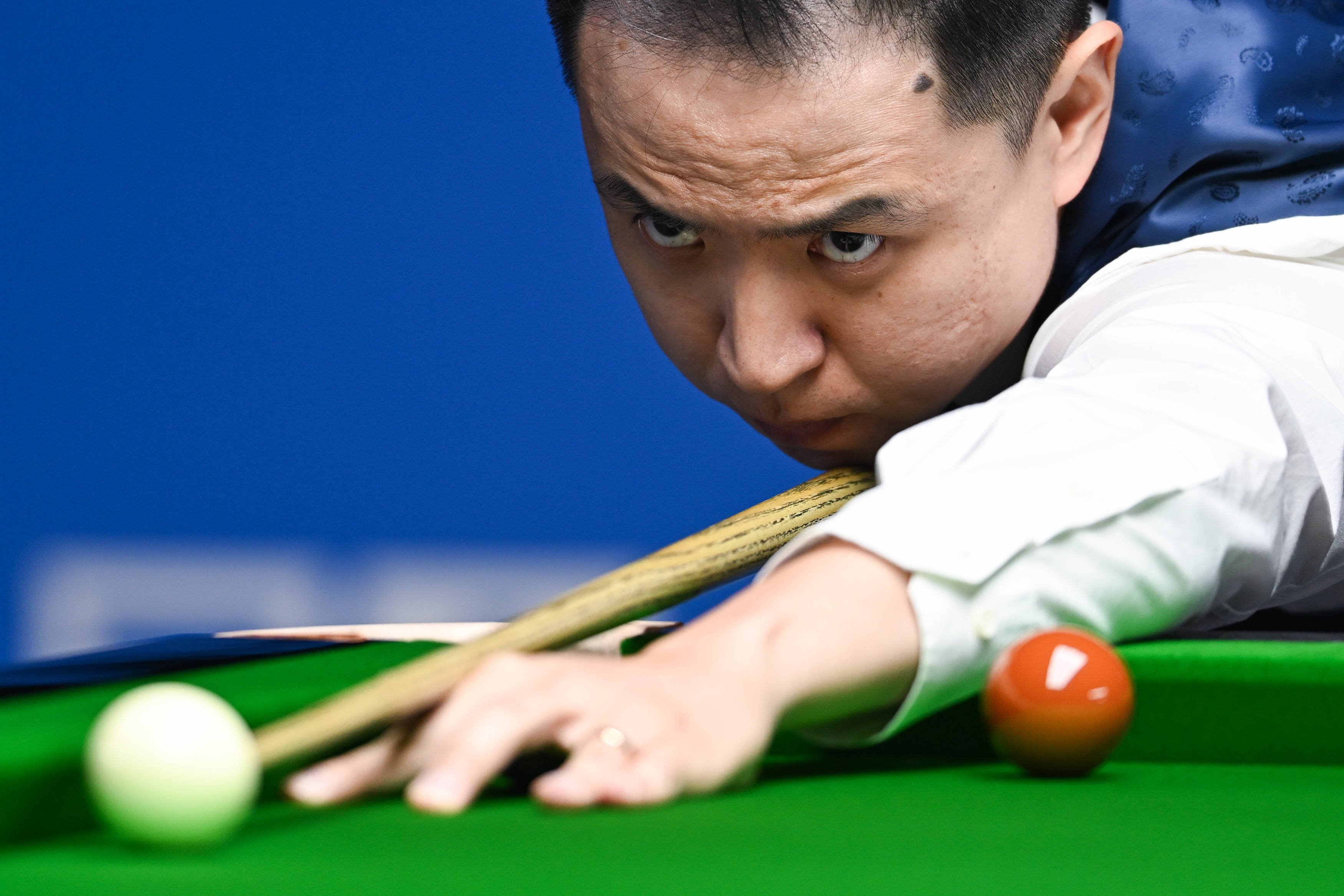 球海报更是 球海报更是