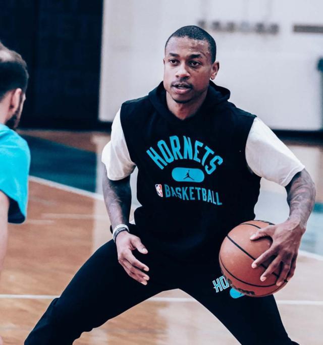 逼迫勇士几 逼迫勇士几