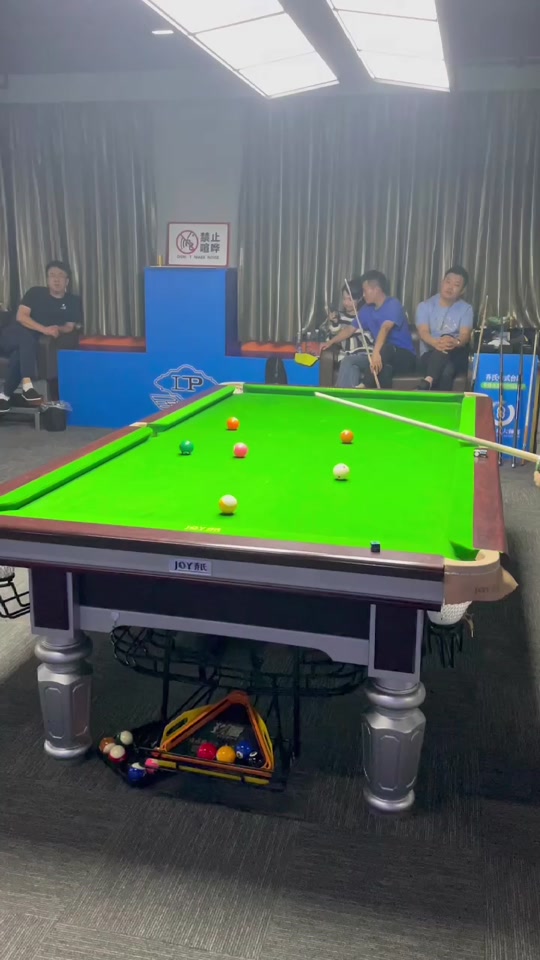 球队之间存 球队之间存