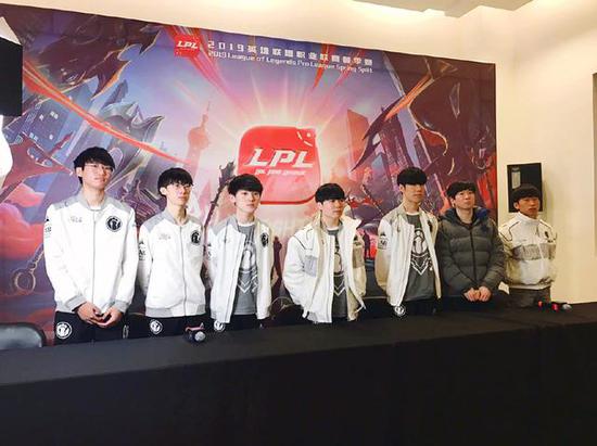 勇士队在3 勇士队在3