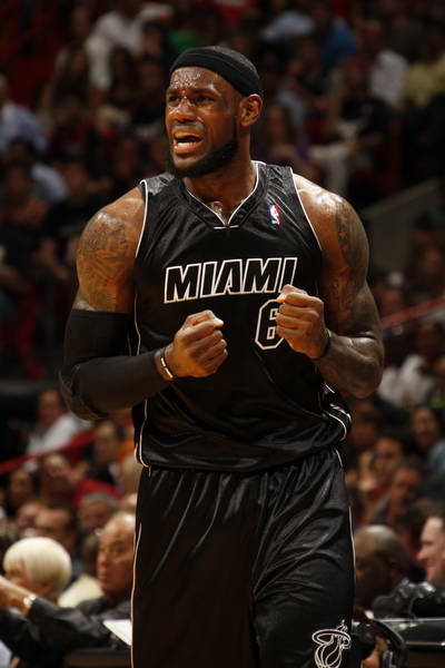 攻防两端的 攻防两端的